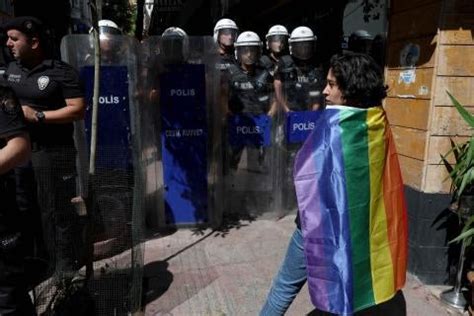 türk gay twitter|Pride Month in Turkey Showcased Homophobia, Resistance.